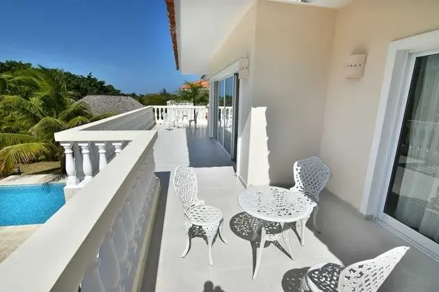 Cocotal Villa Grande 5 Bedrooms Vacation