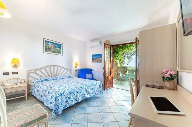Comfort Tek Büyük Yataklı Oda
