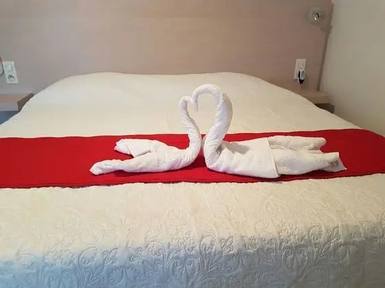 Tek Büyük Yataklı Oda, Bahçe Manzaralı