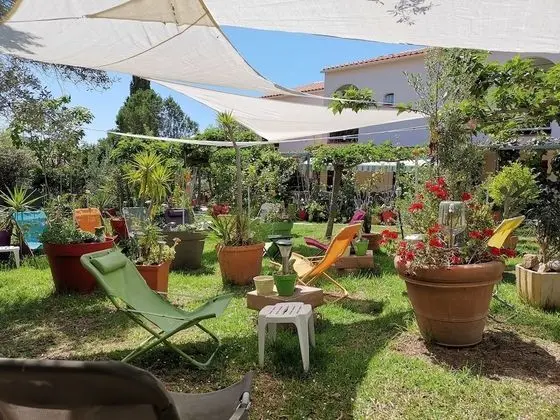 Üç Kişilik Oda, Bahçe Manzaralı
