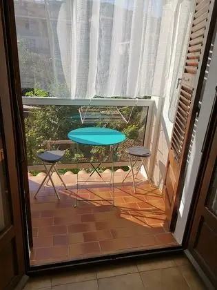 Üç Kişilik Oda, Bahçe Manzaralı