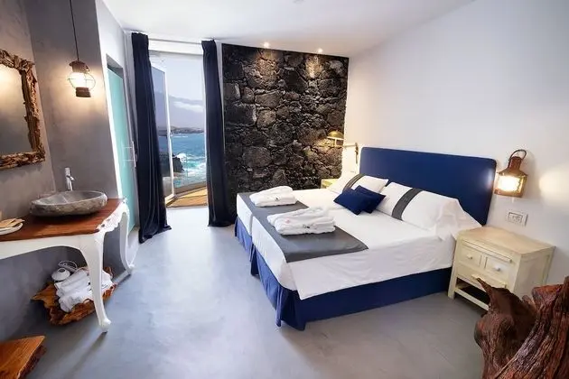 Tek Büyük Yataklı Oda, Balkon, Okyanus Manzaralı