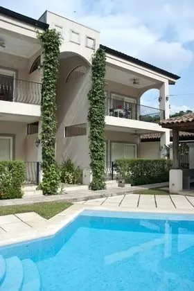 Standard Apart Daire (Bella Leona)