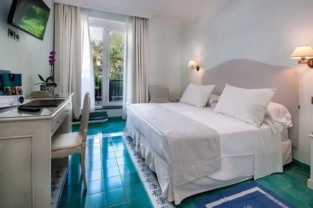 Comfort Tek Büyük Yataklı Oda, Bahçe Manzaralı