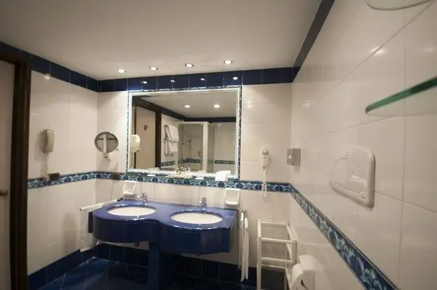 Deluxe Oda, Balkon, Deniz Manzaralı