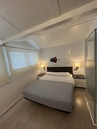 Panoramic Tek Büyük Yataklı Oda