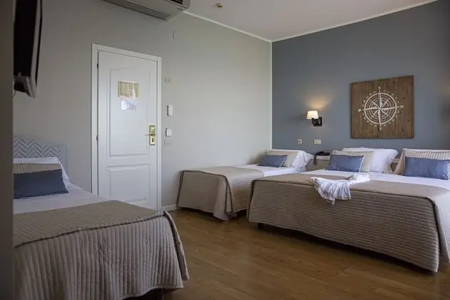 Dört Kişilik Oda, Birden Çok Yatak, Balkon, Deniz Manzaralı