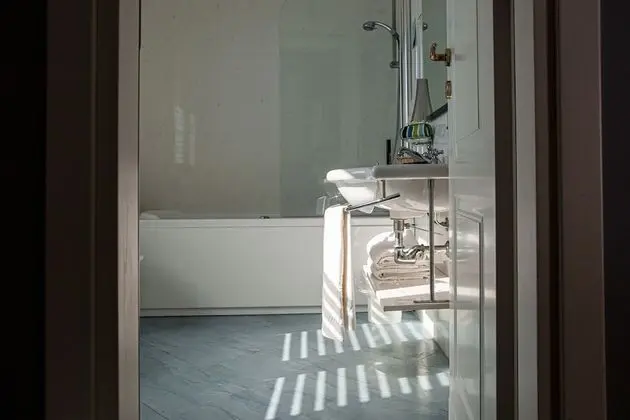 Superior Büyük Yataklı Tek Kişilik Oda, Balkon, Deniz Manzaralı