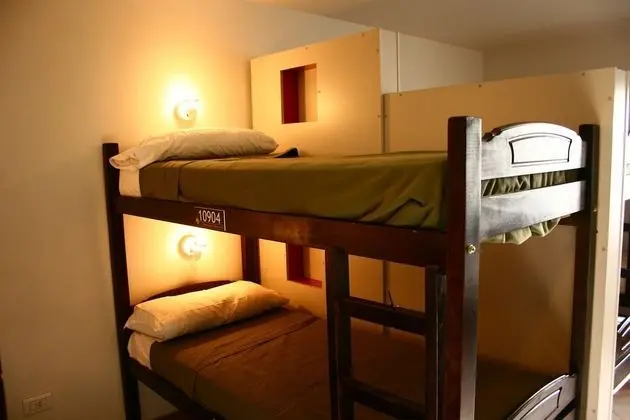 Ortak Ranzalı Oda, Karma Ranzalı Oda, Ortak Banyo (12 people)