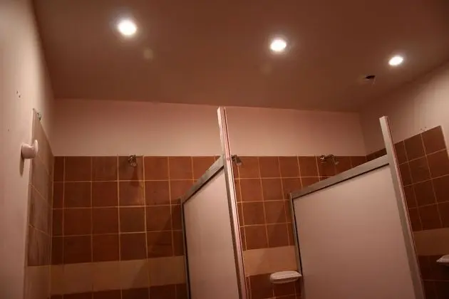 Ortak Ranzalı Oda, Karma Ranzalı Oda, Ortak Banyo (12 people)
