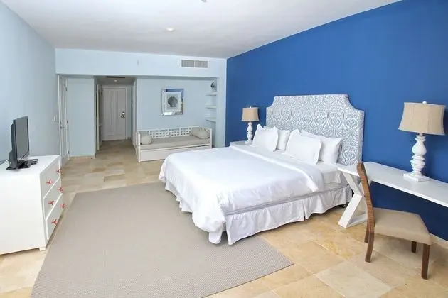 1-Bedroom Apartment With Garden View