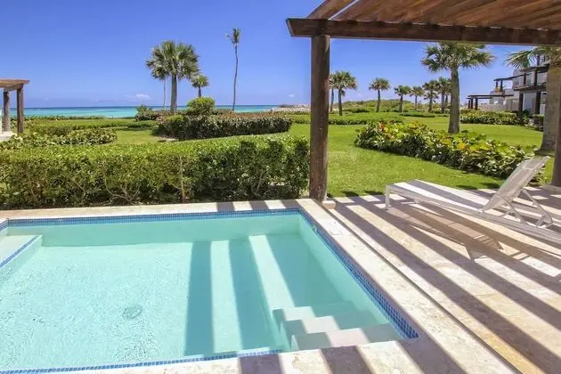 1-Bedroom Apartment With Garden View