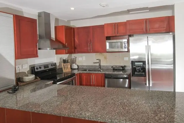 2-Bedroom Apartment With Garden View