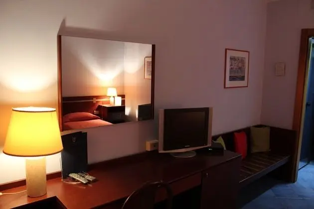 Economy Tek Büyük veya İki Ayrı Yataklı Oda