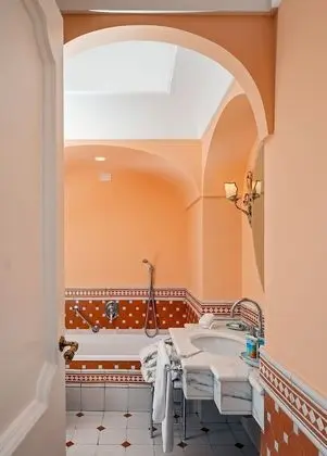 Comfort Tek Büyük Yataklı Oda, Balkon, Deniz Manzaralı