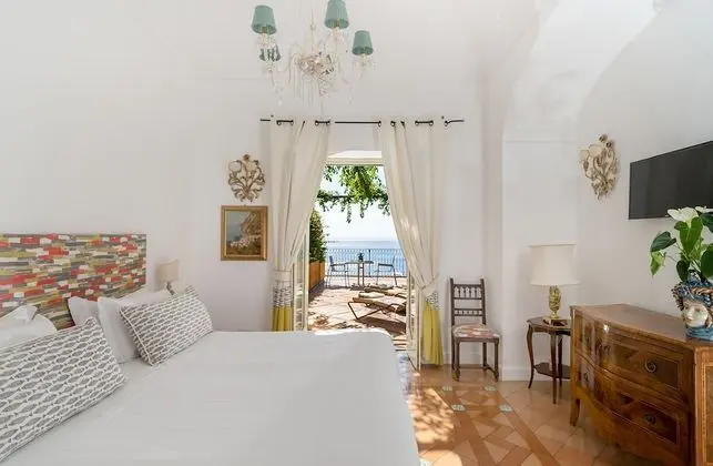 Comfort Tek Büyük Yataklı Oda, Balkon, Deniz Manzaralı