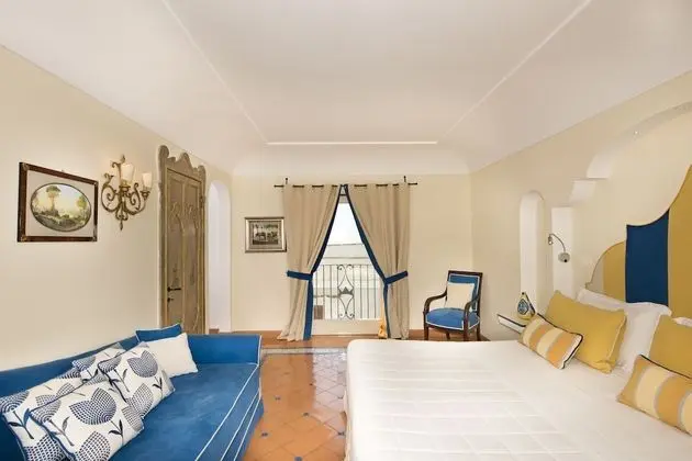 Standard Tek Büyük veya İki Ayrı Yataklı Oda (French Balcony)