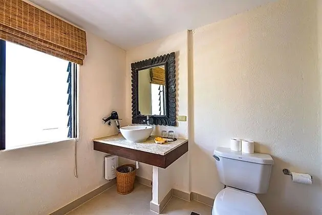 Deluxe Süit, 1 Çift Kişilik Yatak, Özel Banyo, Kısmi Deniz Manzarası