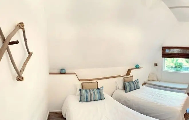Connecting Bungalow