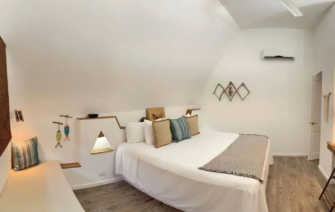 Connecting Bungalow