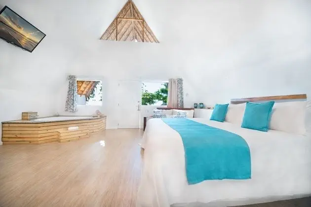 Ocean Front Master Suite