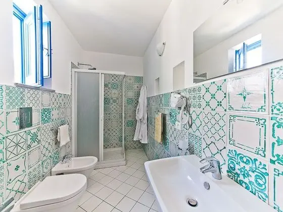 Tek Büyük Yataklı Oda, Bahçe Manzaralı