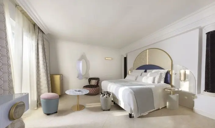 Superior Tek Büyük veya İki Ayrı Yataklı Oda, Balkon, Bahçe Manzaralı
