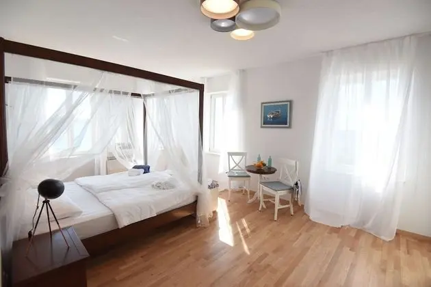 Comfort Apart Daire, Deniz Manzaralı