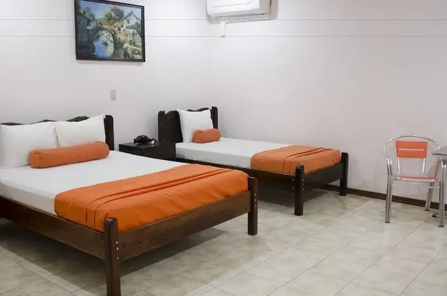 Economy Double Room, 2 Twin Beds - No Window