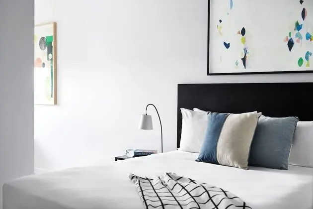 Superior One Bedroom Apartment