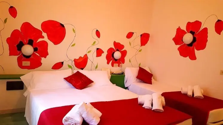 Üç Kişilik Oda