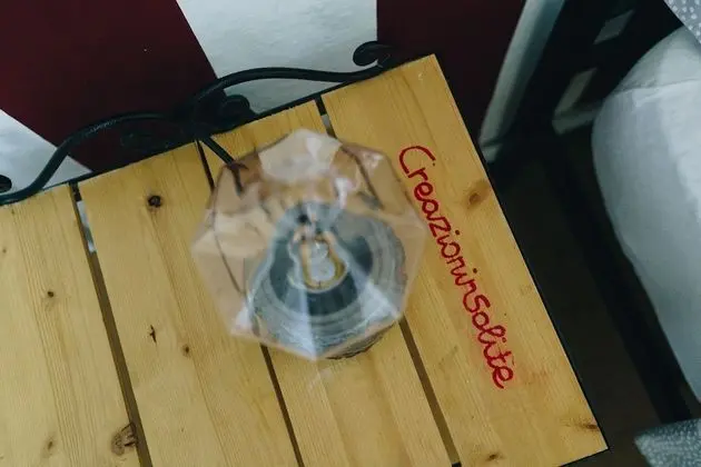 Tek Büyük Yataklı Oda, Ortak Banyo, Kısmi Deniz Manzaralı