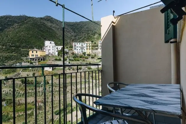 Tek Büyük Yataklı Oda, Ortak Banyo, Kısmi Deniz Manzaralı