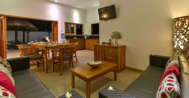 Family Villa, 3 Yatak Odası, Kişiye Özel Havuzlu