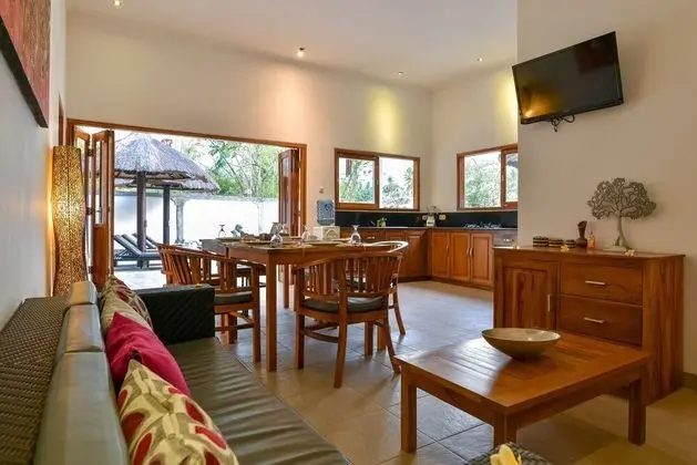 Family Villa, 3 Yatak Odası, Kişiye Özel Havuzlu