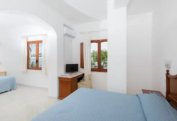 Standard Dört Kişilik Oda (no balcony)