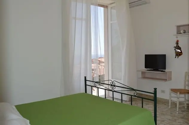 Comfort Tek Büyük Yataklı Oda, Deniz Manzaralı