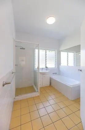Ev, 5 Yatak Odası, Sigara İçilmez, Park Manzaralı
