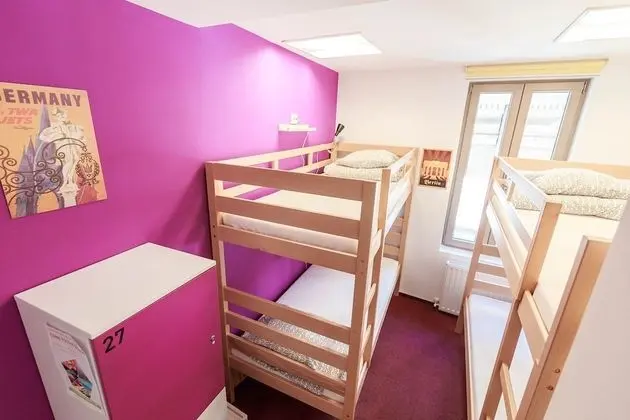4 Beds Dorm, Mixed