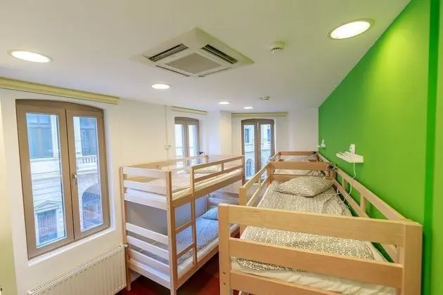 6 Beds Dorm, Mixed