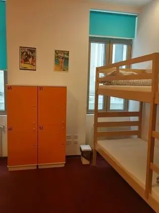6 Beds Dorm, Mixed