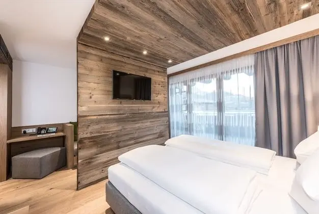 Deluxe Süit, 1 Yatak Odası, Balkon