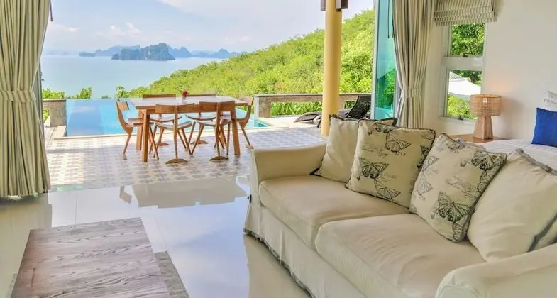 Hilltop Pool Villa 1