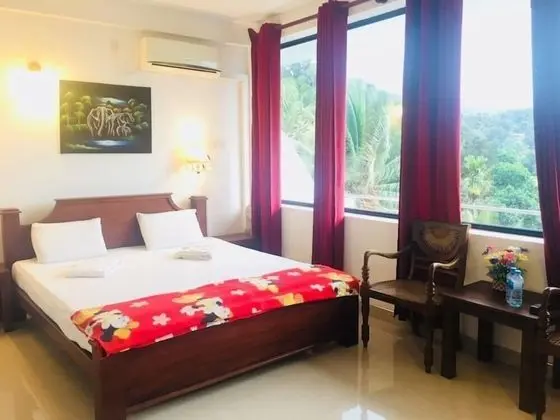 Deluxe Tek Kişilik Oda, Tepe Manzaralı