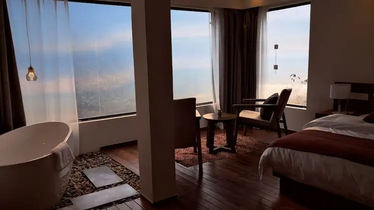 Panoramic Tek Büyük Yataklı Oda
