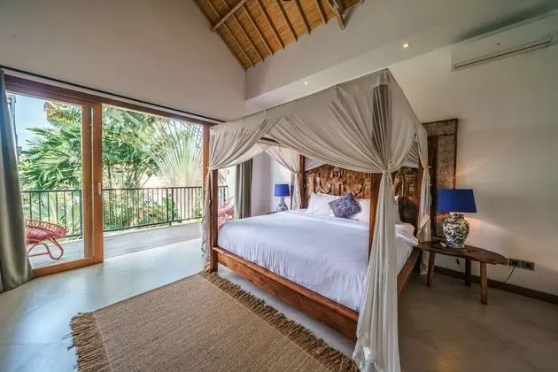 Deluxe Villa