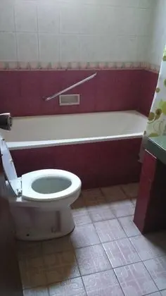 Tek Büyük veya İki Ayrı Yataklı Oda, Avlu Manzaralı