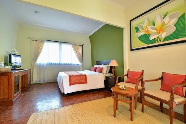 Villa (Upstairs Villa)