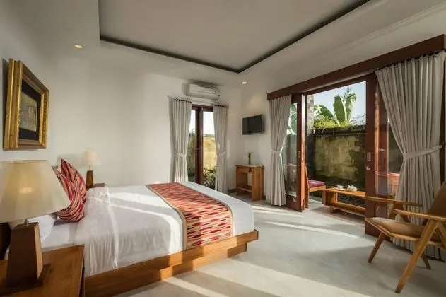 Villa, 2 Yatak Odası, Havuz Manzaralı