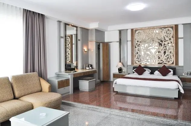 Royal Süit, Sigara İçilebilir
